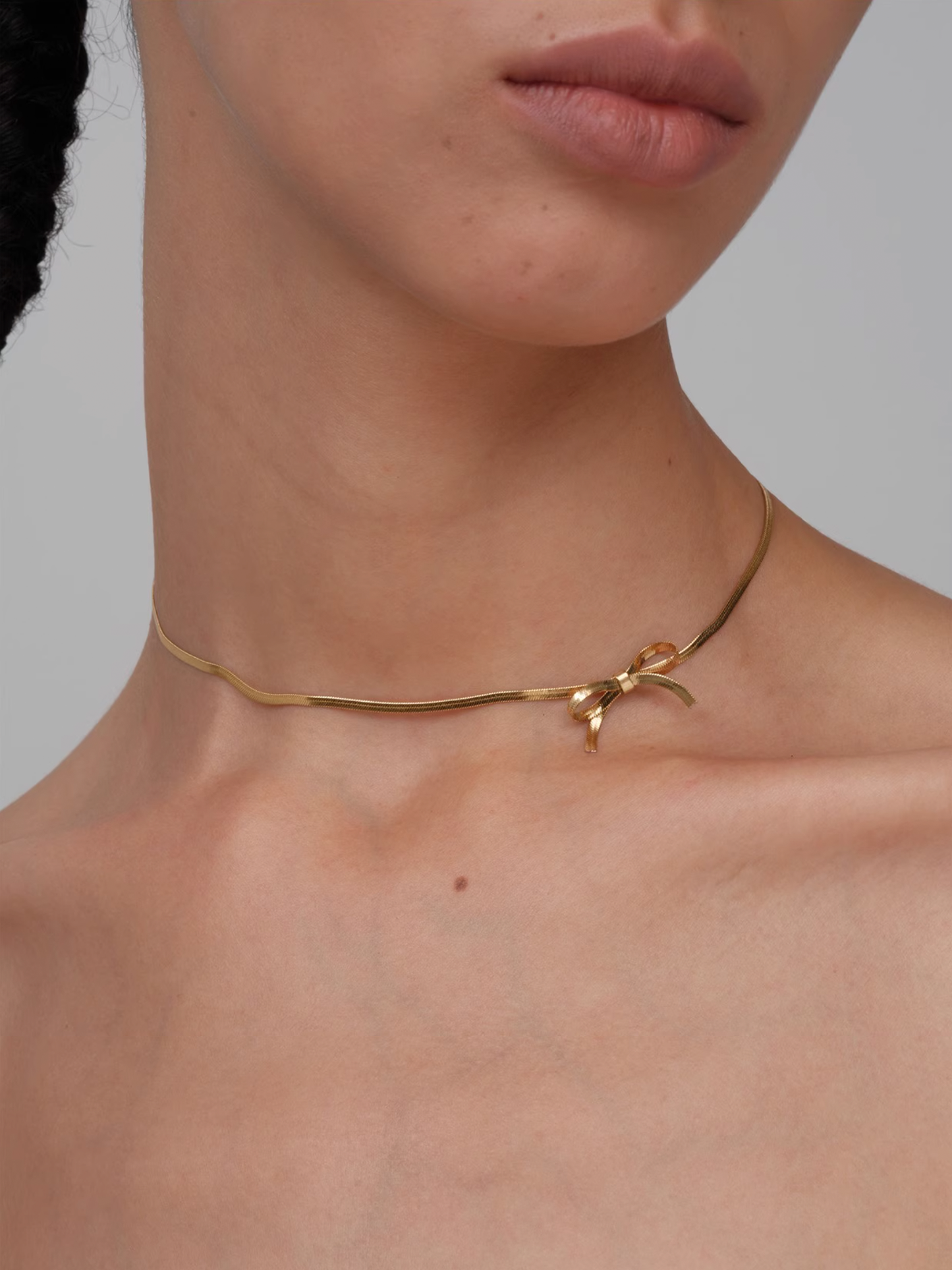 Soft Snake Chain Bow Choker Necklace - Gold - The New Witch