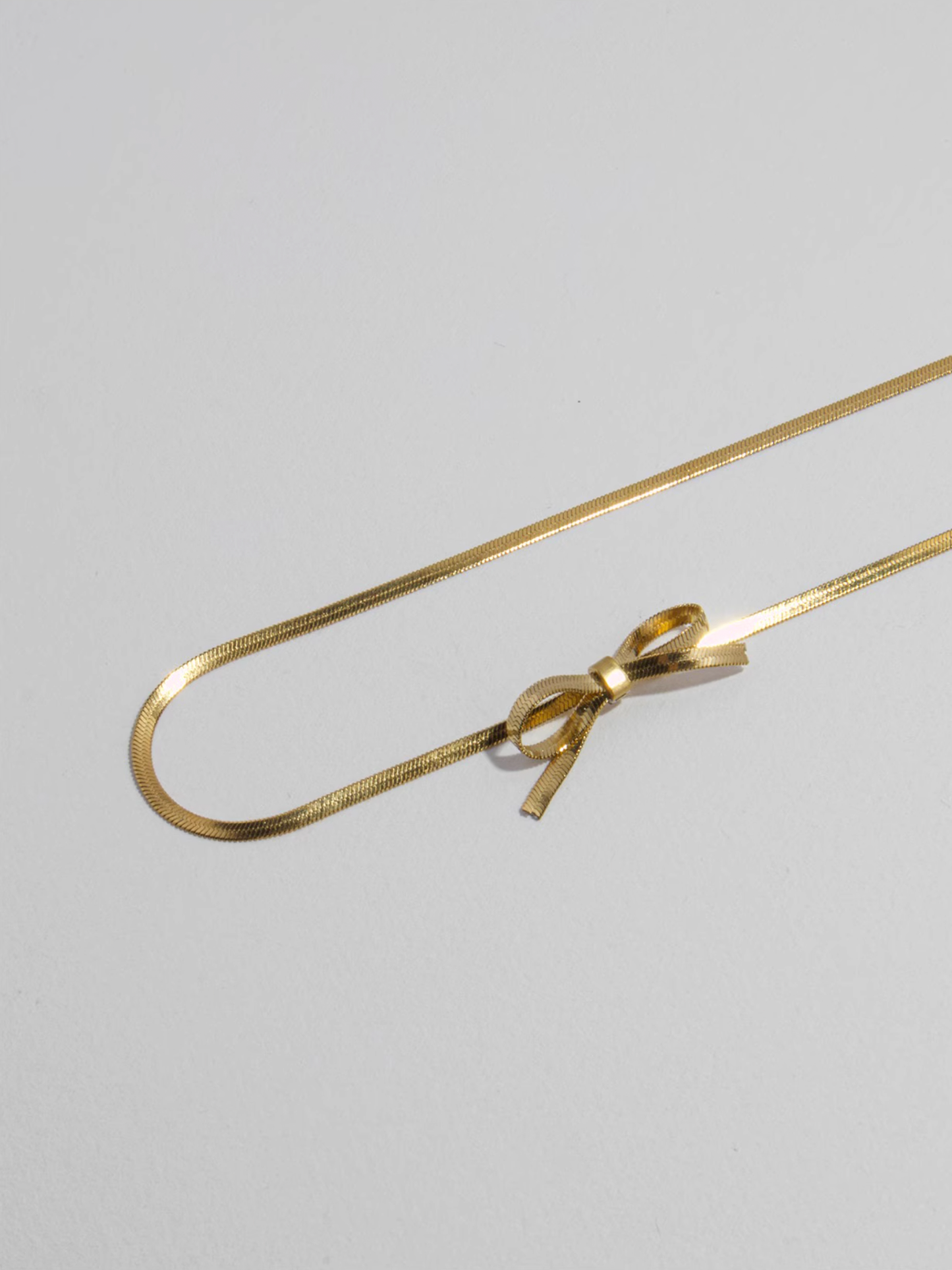 Soft Snake Chain Bow Choker Necklace - Gold - The New Witch