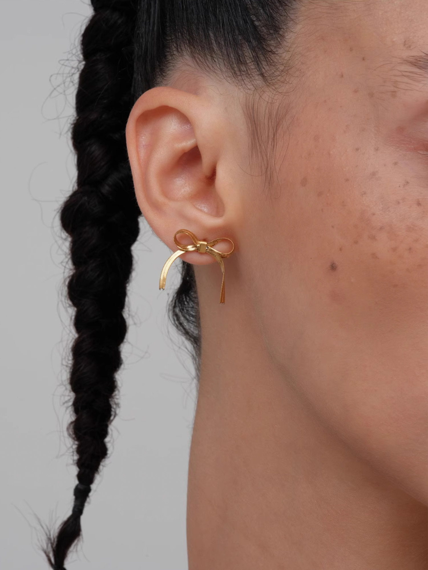 Snake Chain Bow Earrings - Gold - The New Witch