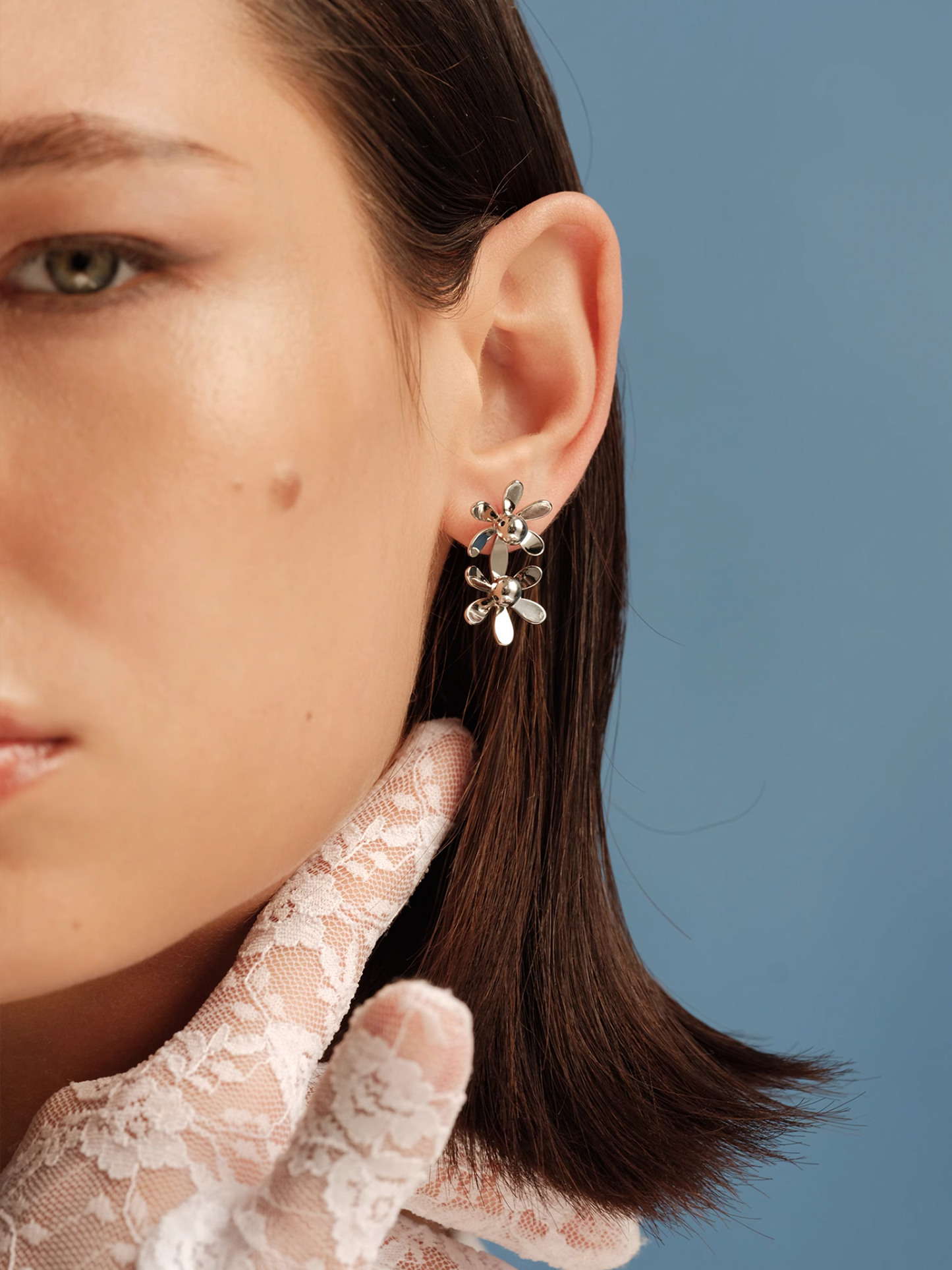 Daisy Bloom Earrings - The New Witch