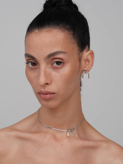 Snake Chain Bow Earrings - Silver - The New Witch