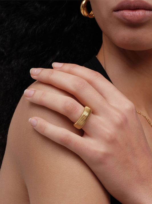 Ribbed Ring - The New Witch